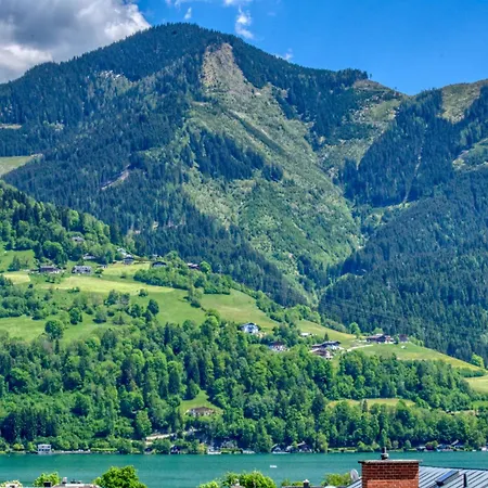 Mozart 3 - By Alpen Appartement Zell am See