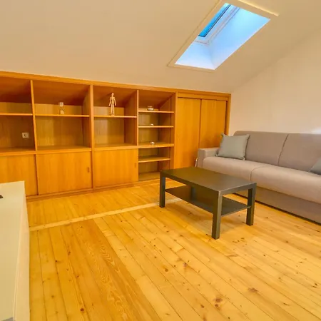 Mozart 3 - By Alpen Appartement Zell am See